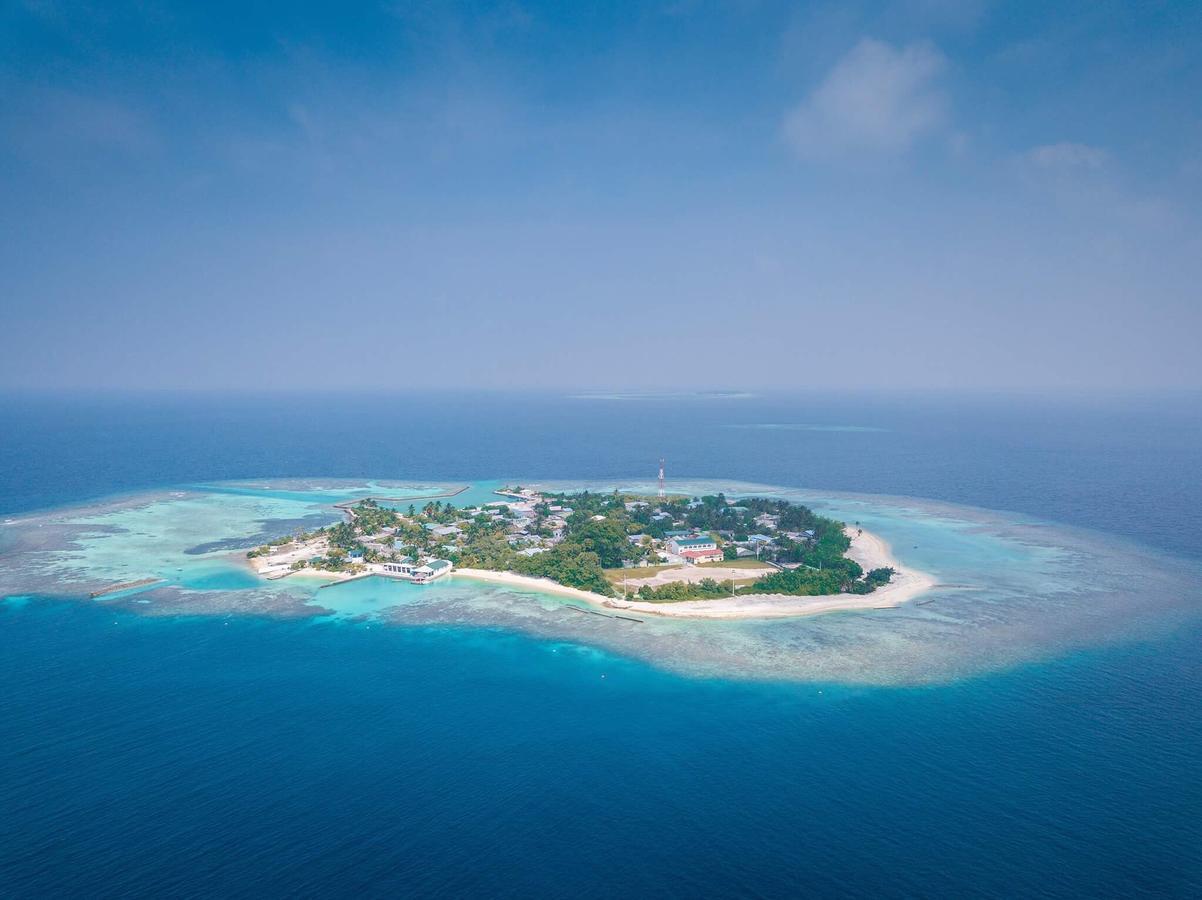 Surfretreat Hotel Bodufolhudhoo Esterno foto