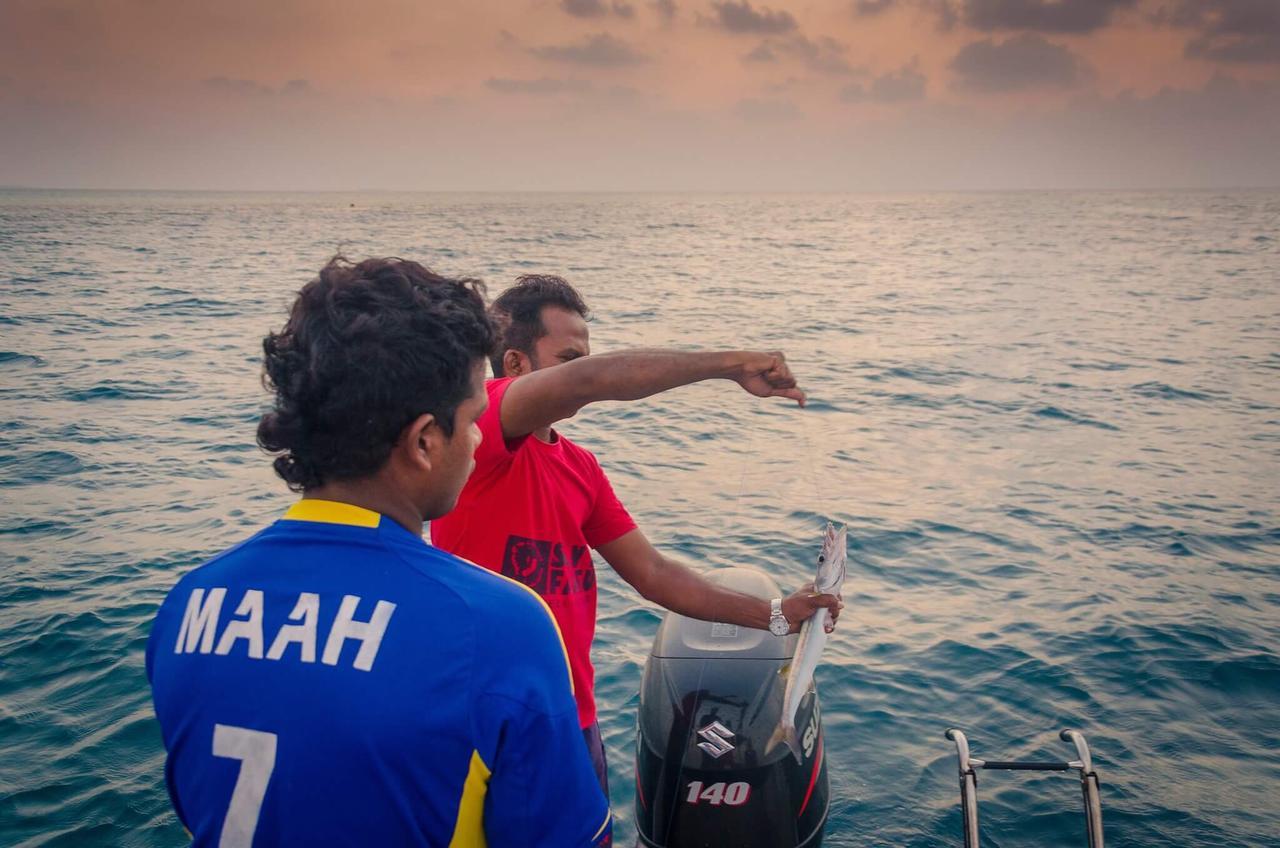 Surfretreat Hotel Bodufolhudhoo Esterno foto