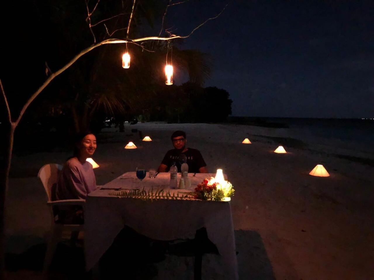 Surfretreat Hotel Bodufolhudhoo Esterno foto